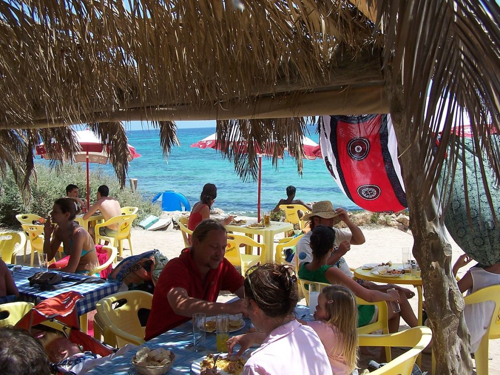 Chiringuito de playa en Formentera. (wikipedia.es)